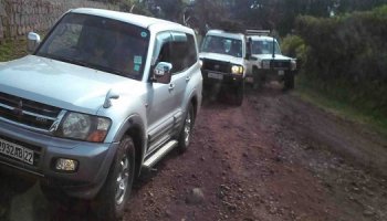 rwanda-car-hire-vehicle