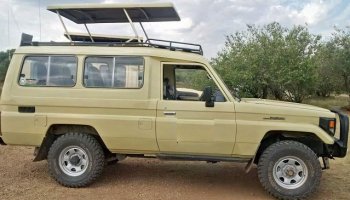 Toyota Safari Land Cruiser for Rwanda Self Drive