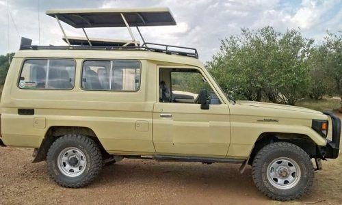Toyota Safari Land Cruiser for Rwanda Self Drive